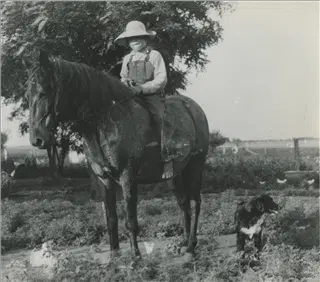 small_harold mccall on his horse 2017-252.webp